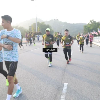 Runner Photo 6832897