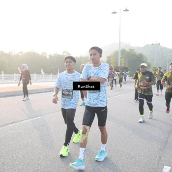 Runner Photo 6832904
