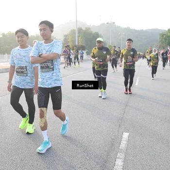 Runner Photo 6832908