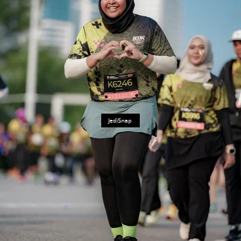 Runner Photo 6832911
