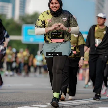 Runner Photo 6832914