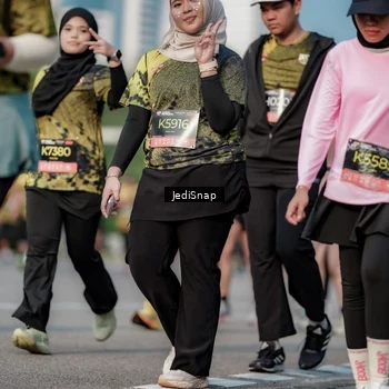 Runner Photo 6832918