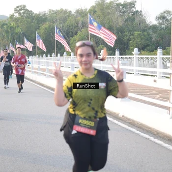 Runner Photo 6832924