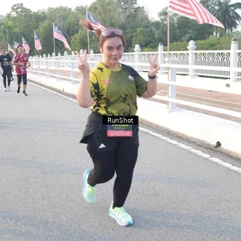 Runner Photo 6832932