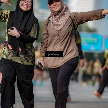 Runner Photo 6832975