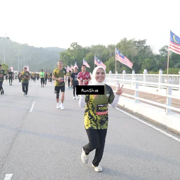 Runner Photo 6832981