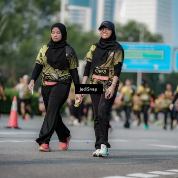 Runner Photo 6832987