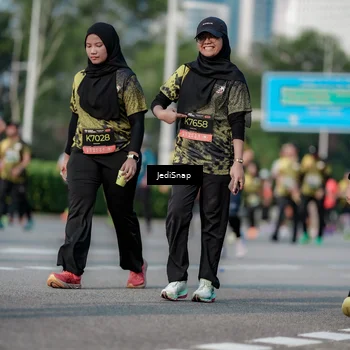 Runner Photo 6832996