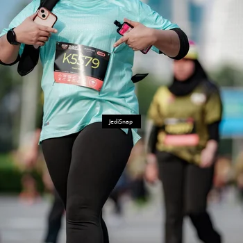 Runner Photo 6833003
