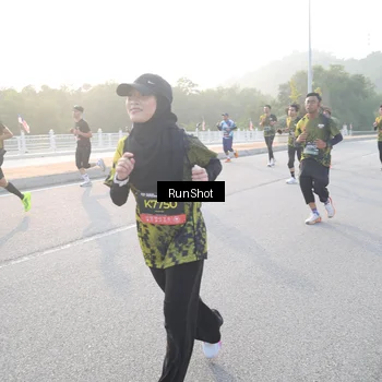 Runner Photo 6833008