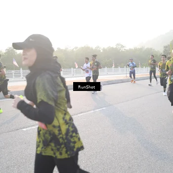 Runner Photo 6833010