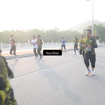 Runner Photo 6833012