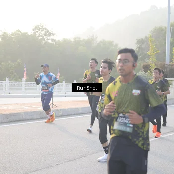 Runner Photo 6833013
