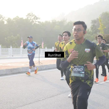 Runner Photo 6833019