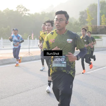 Runner Photo 6833025