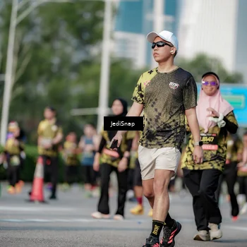 Runner Photo 6833028