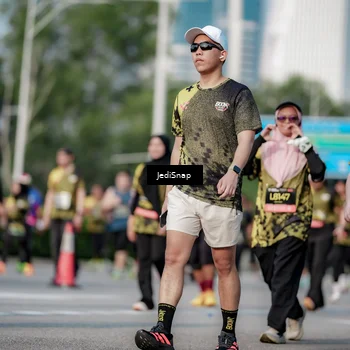 Runner Photo 6833031