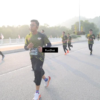 Runner Photo 6833046