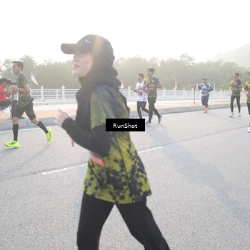 Runner Photo 6833050