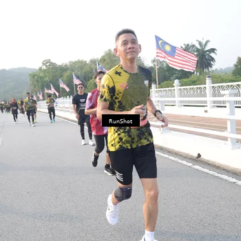 Runner Photo 6833051