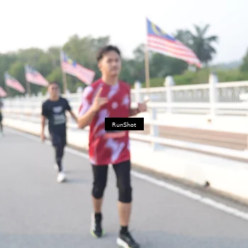Runner Photo 6833056