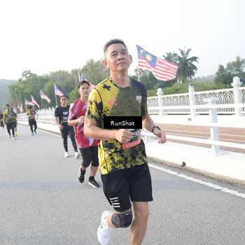 Runner Photo 6833062