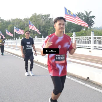 Runner Photo 6833066