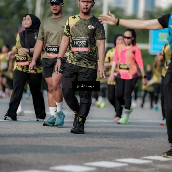Runner Photo 6833070