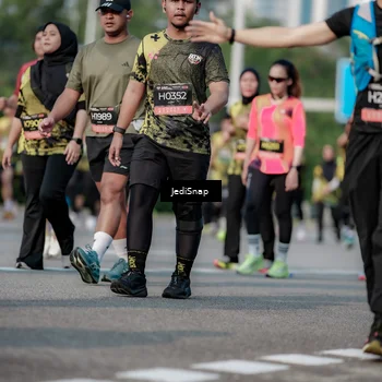Runner Photo 6833074