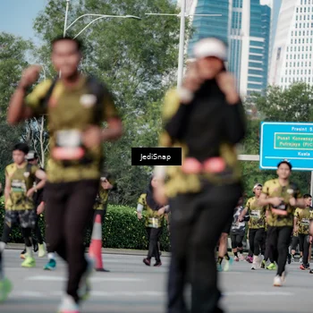 Runner Photo 6833085