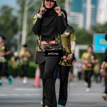 Runner Photo 6833091