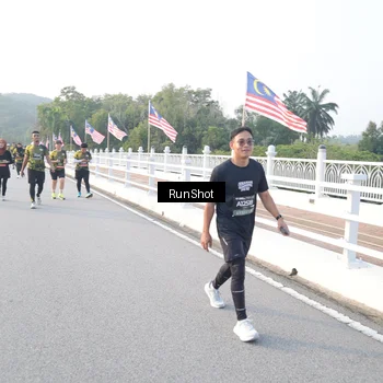 Runner Photo 6833104
