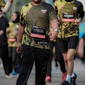 Runner Photo 6833111