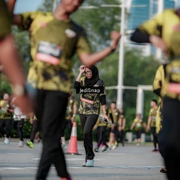 Runner Photo 6833118