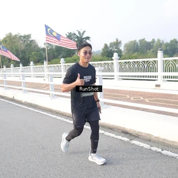 Runner Photo 6833120