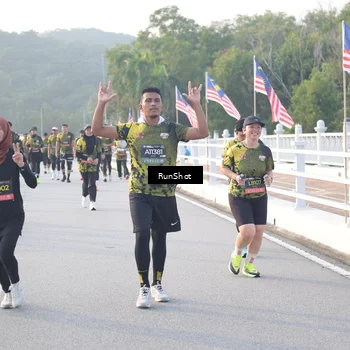 Runner Photo 6833138