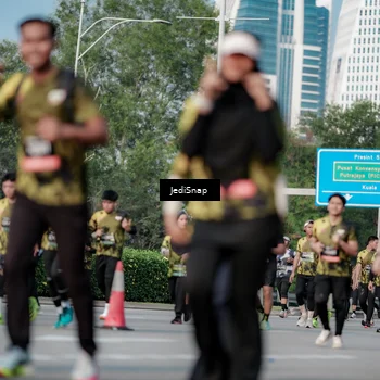 Runner Photo 6833139