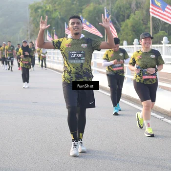 Runner Photo 6833167