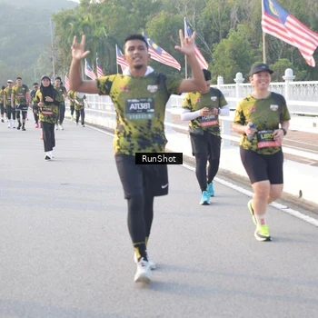 Runner Photo 6833189