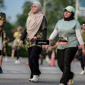 Runner Photo 6833194