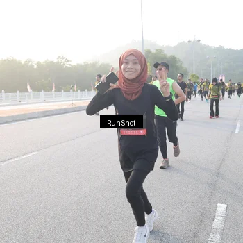 Runner Photo 6833197