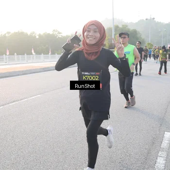 Runner Photo 6833201