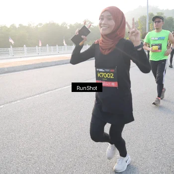 Runner Photo 6833202
