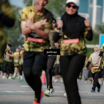 Runner Photo 6833205