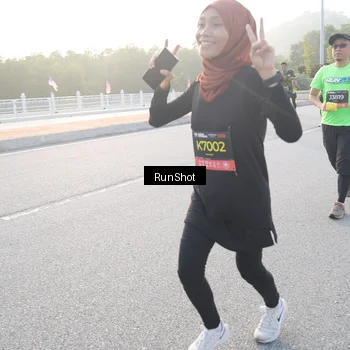 Runner Photo 6833209