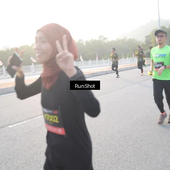 Runner Photo 6833210
