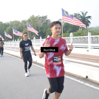 Runner Photo 6833215