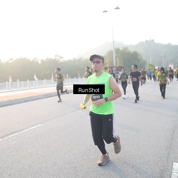 Runner Photo 6833220