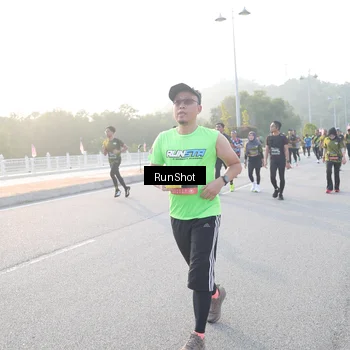 Runner Photo 6833222