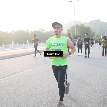 Runner Photo 6833228